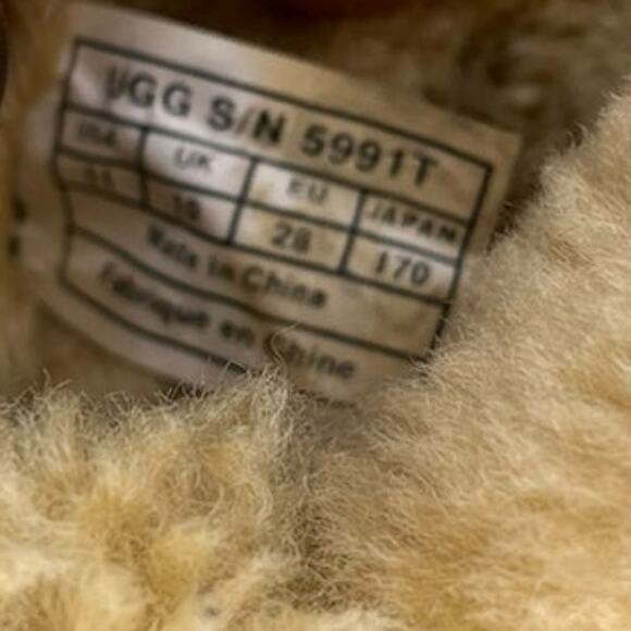 Unisex Kids UGG Bailey Button 5991T Suede Faux Fur Lined Snow Boot Size 11 Brown - Picture 6 of 6